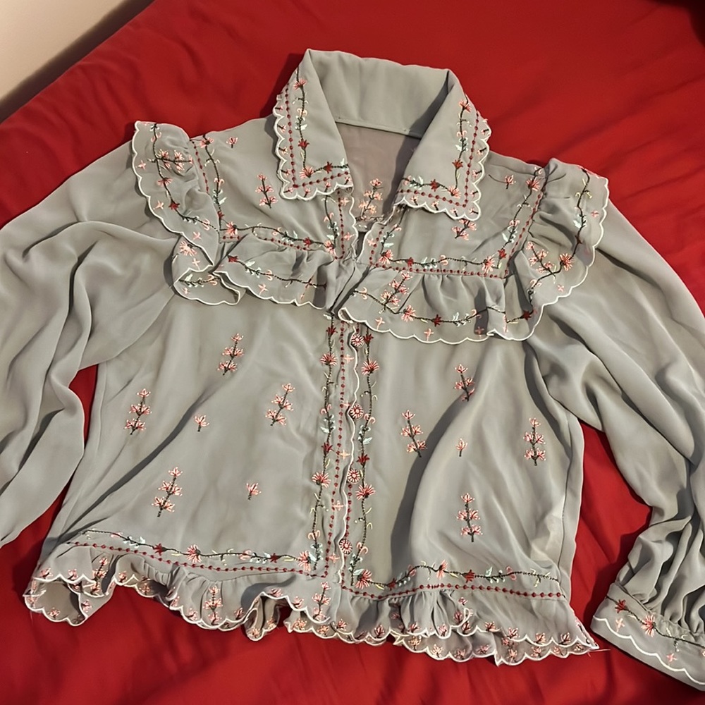Floral Embroidery Scalloped Ruffle Trim Shirt